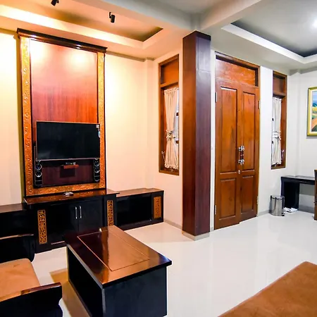 Appartement Ndalem Mataram à Banyuwangi  Extérieur photo