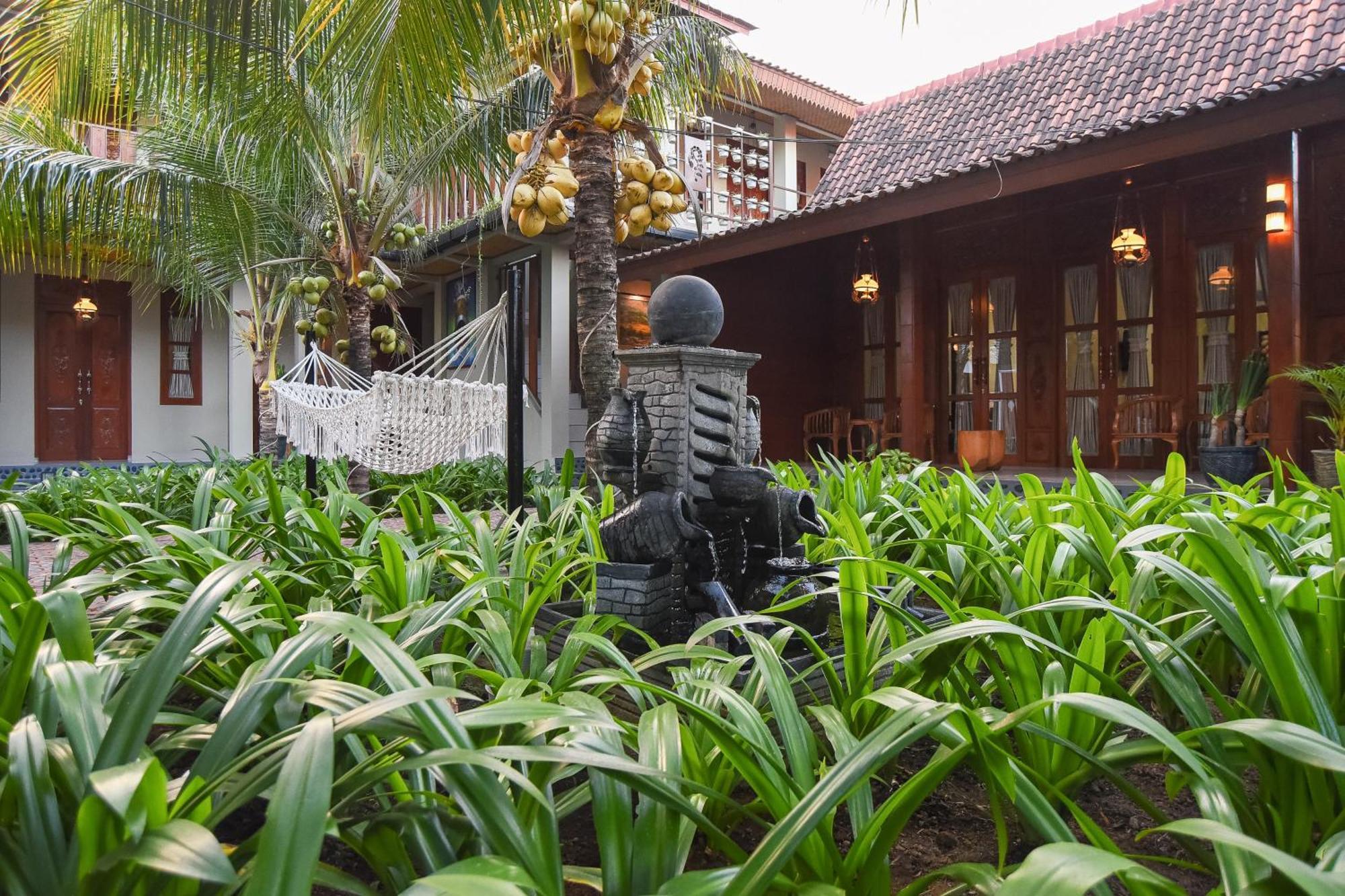 Séjour chez l'habitant Ndalem Mataram *